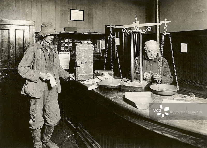 富国银行的淘金热办公室图片素材