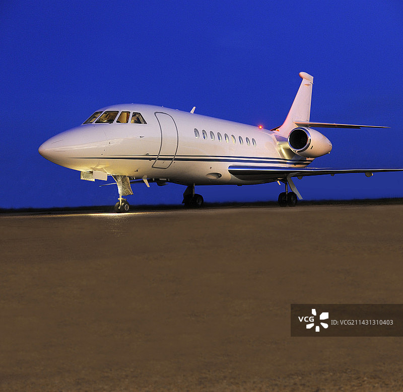 猎鹰私人飞机图片素材