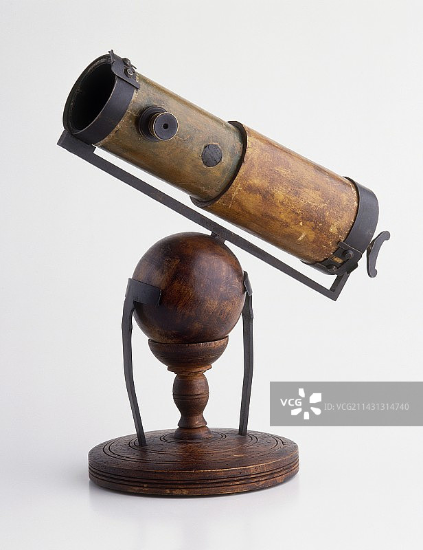 牛顿望远镜复制品图片素材