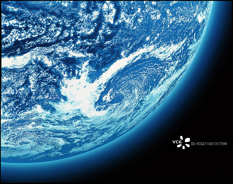 海洋之上的云彩图片素材