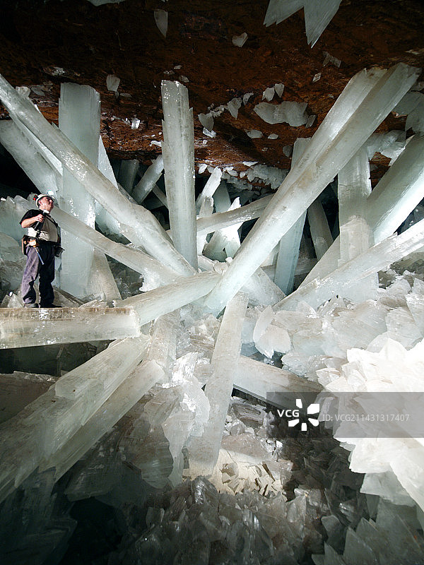 墨西哥奈卡矿水晶洞图片素材