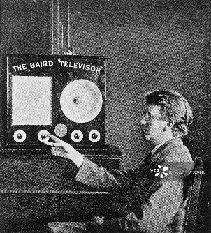 J.L. Baird和他的发明“电视机”图片素材