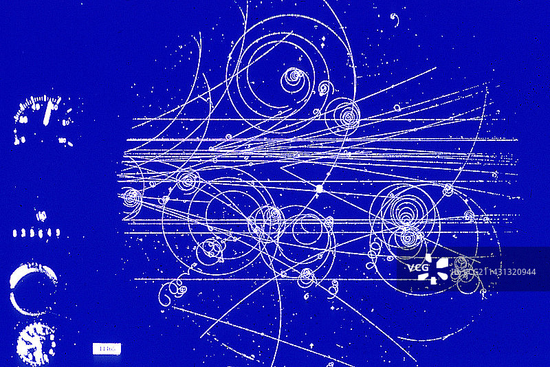 带电亚原子粒子的轨迹图片素材