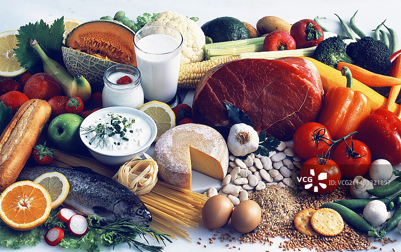 均衡饮食的食物选择图片素材
