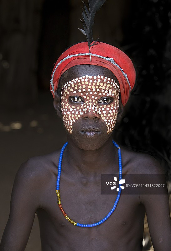 达辛内赫族男孩图片素材