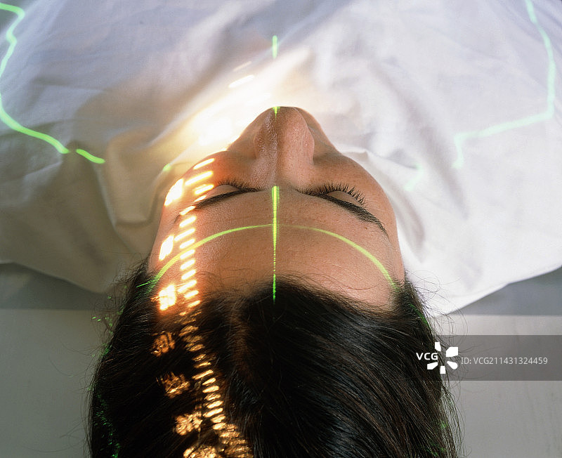 准备接受放射治疗的肿瘤患者图片素材