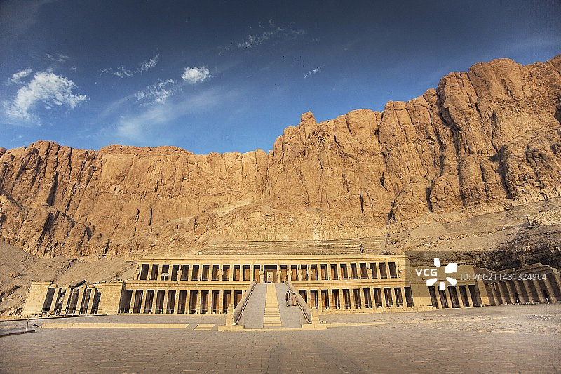 冬至时节的哈特谢普苏特女王陵庙图片素材