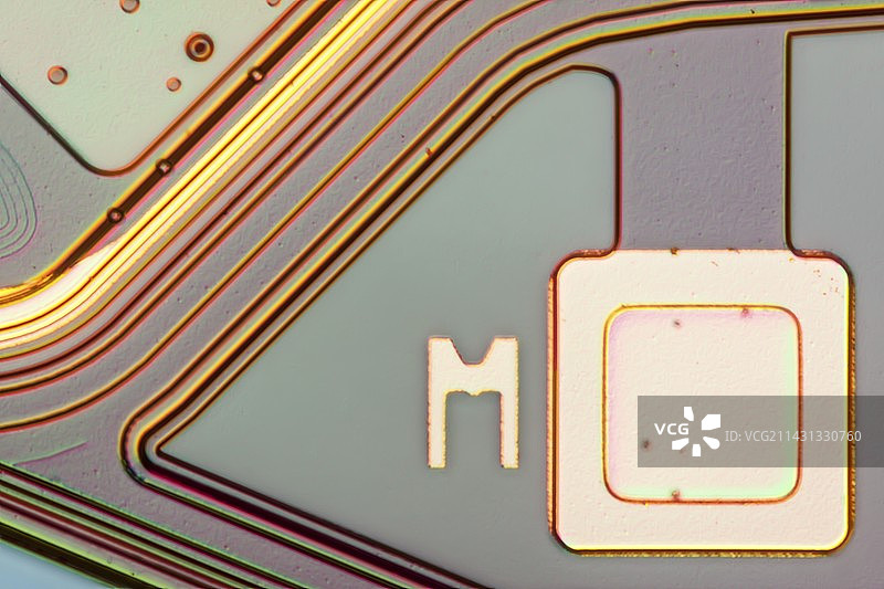 智能手机MEMS麦克风显微照片图片素材