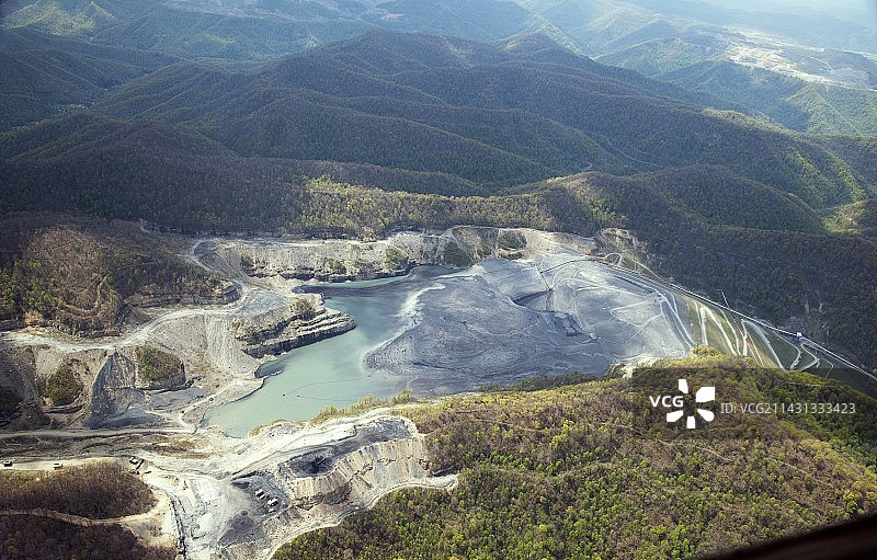 美国西弗吉尼亚州的煤泥坝图片素材