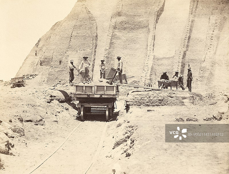 秘鲁钦查群岛的鸟粪提取图片素材