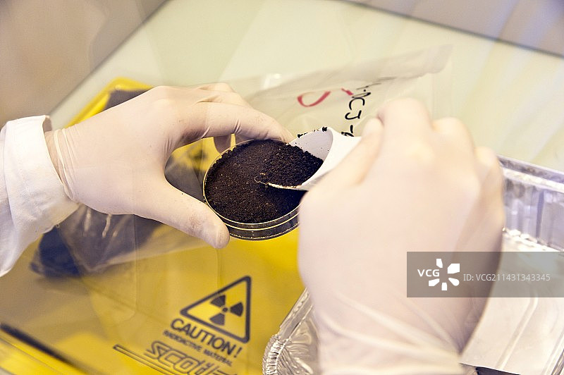 土壤样本检测图片素材