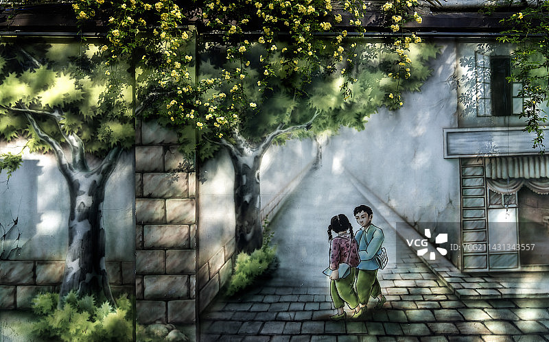 小巷春色--南京碑亭巷民国文化墙与盛开的木香花图片素材