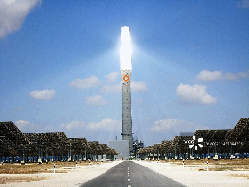 西班牙聚光太阳能发电厂图片素材