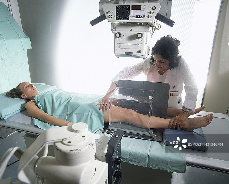 人工膝关节测试图片素材