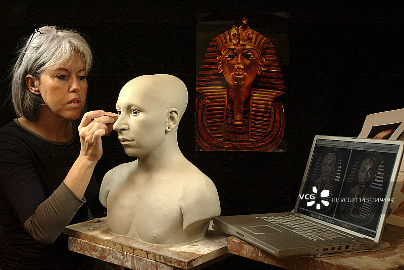 图坦卡蒙雕像模型图片素材