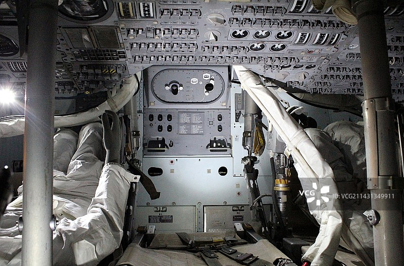 阿波罗13号指挥舱内部图片素材