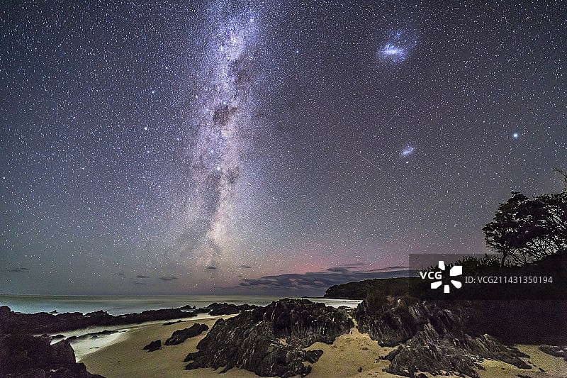 澳大利亚维多利亚州康兰角升起的南十字星座图片素材