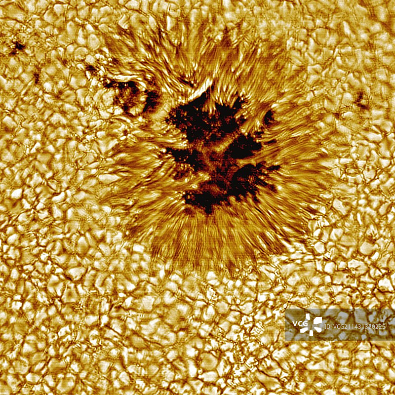 真空塔望远镜拍摄的太阳黑子图片素材