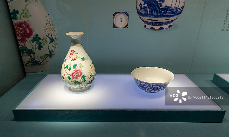 玉壶春瓶图片素材