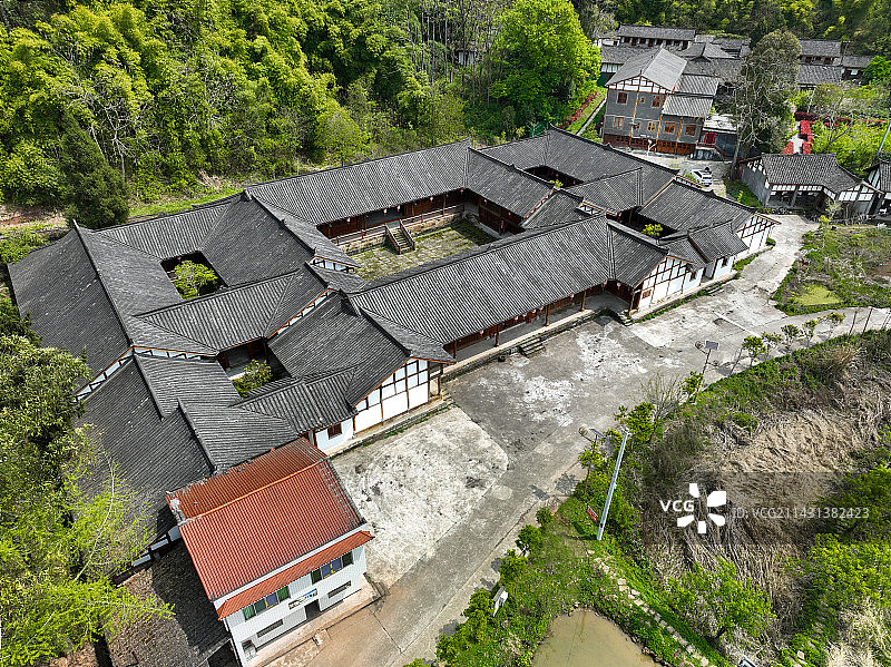 四川省南充市西充县严家大院航拍图片素材