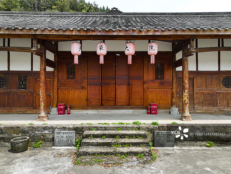 四川省南充市西充县严家大院航拍图片素材