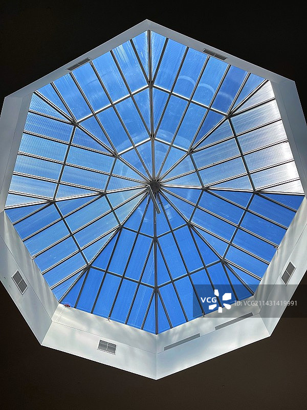 钻石般的商场穹顶图片素材