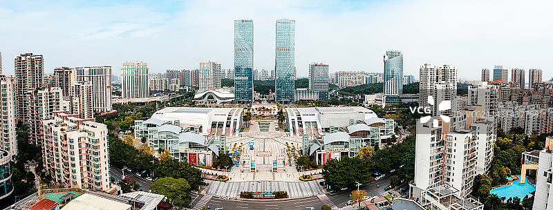 中国广东省江门市蓬江区五邑华侨广场图片素材