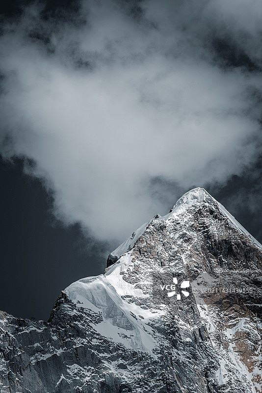 幺妹峰图片素材