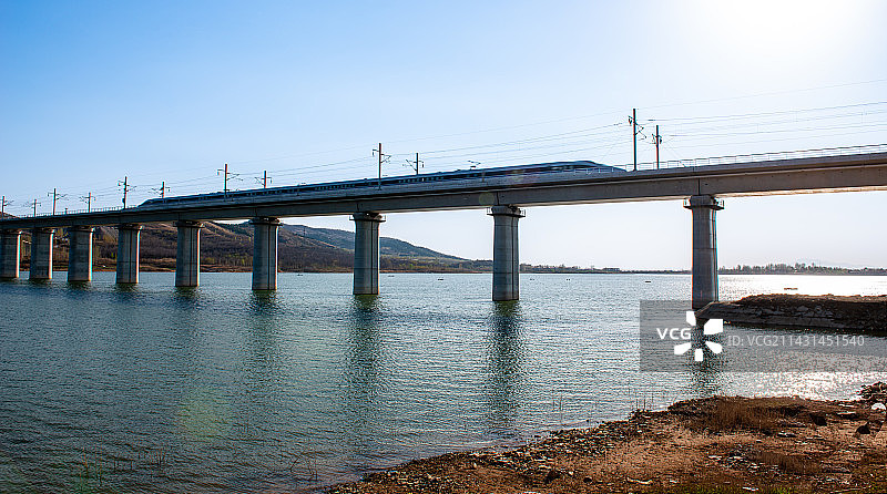 济莱高铁图片素材