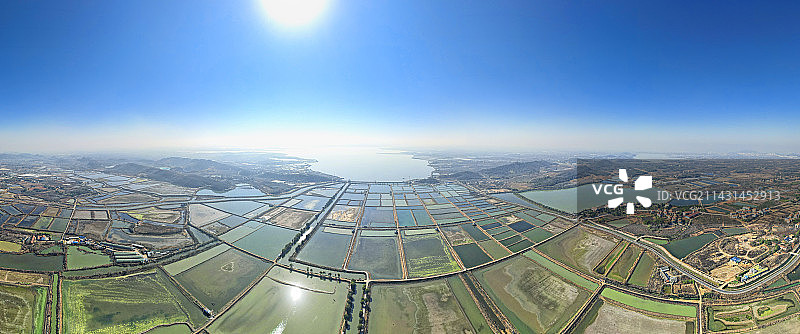 航拍武汉江夏区鲁湖（三门湖）风光和鲁湖联投酒店图片素材