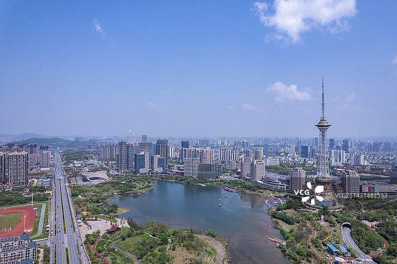 中国湖南省株洲城市天际线图片素材