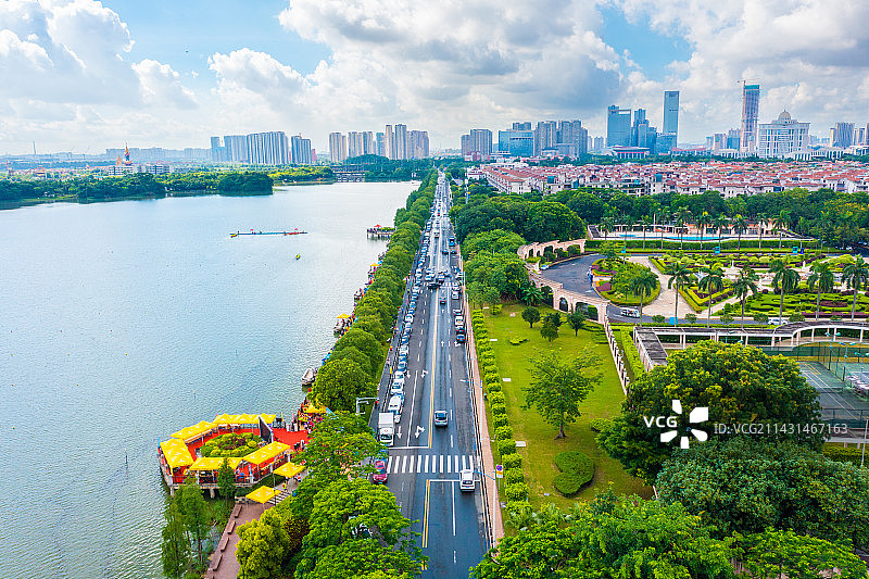 佛山市顺德区顺峰山公园桂畔湖风光图片素材