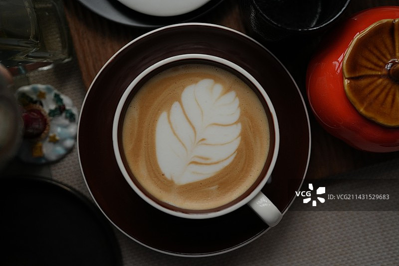 午后慵懒情调-咖啡拿铁拉花下午茶图片素材