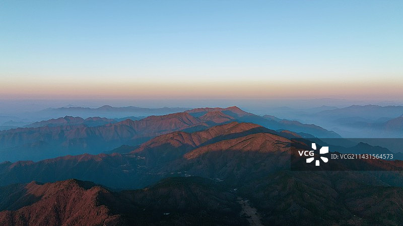 日照天目山图片素材