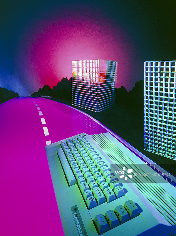 作为总线的电脑：抽象概念图片素材