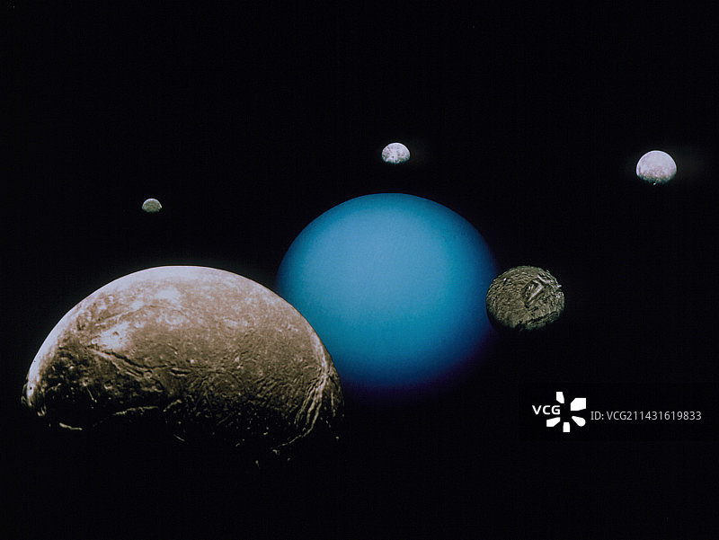 天王星及其卫星的合成图像图片素材