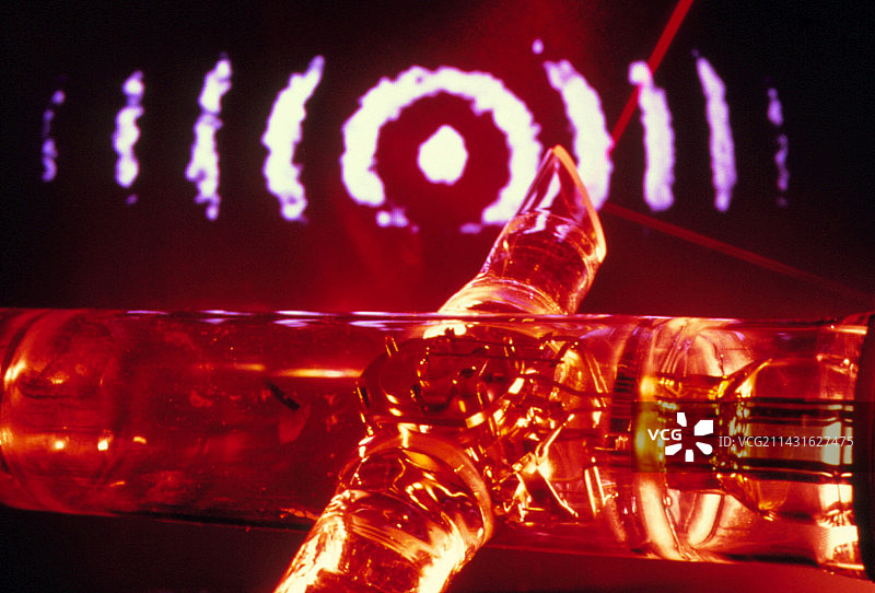 用于原子钟的离子阱图片素材