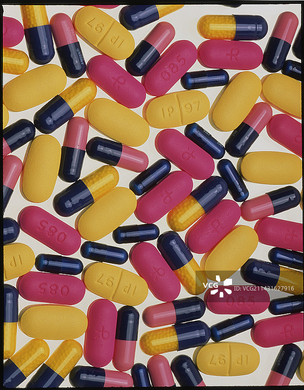 彩色药丸、片剂和胶囊图片素材
