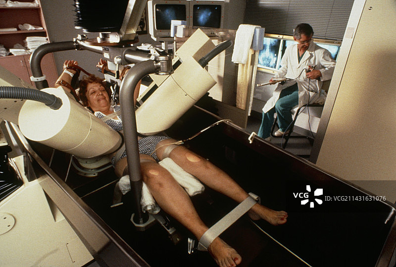 肾结石患者的碎石治疗图片素材