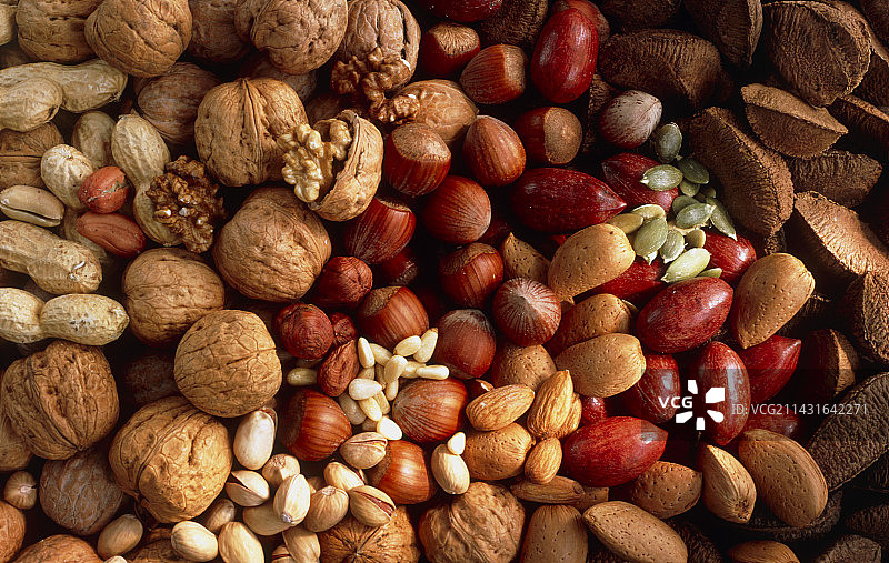 什锦坚果拼盘图片素材
