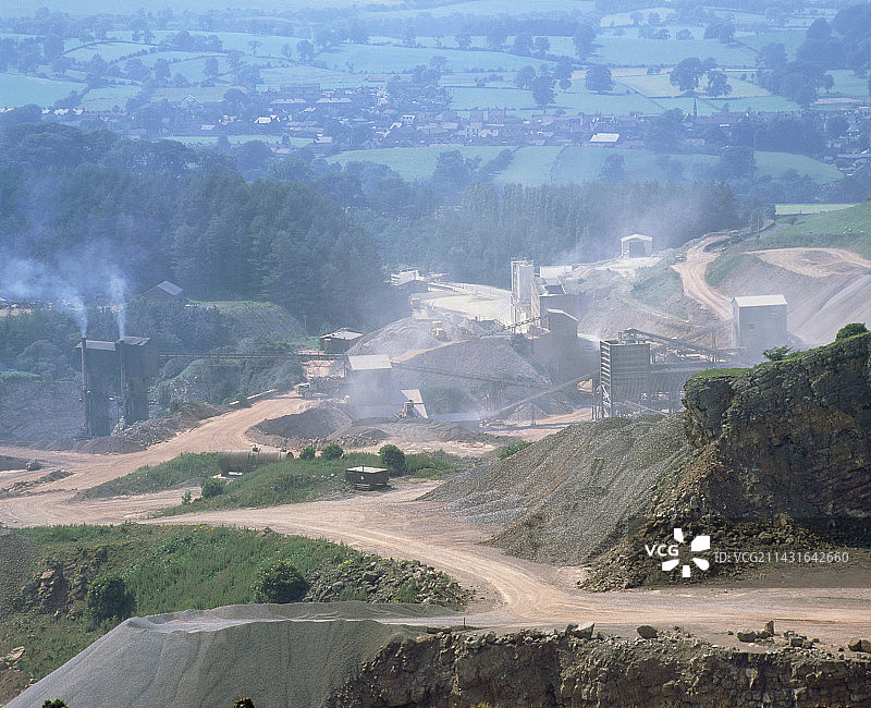 英国坎布里亚的石灰石采石场图片素材
