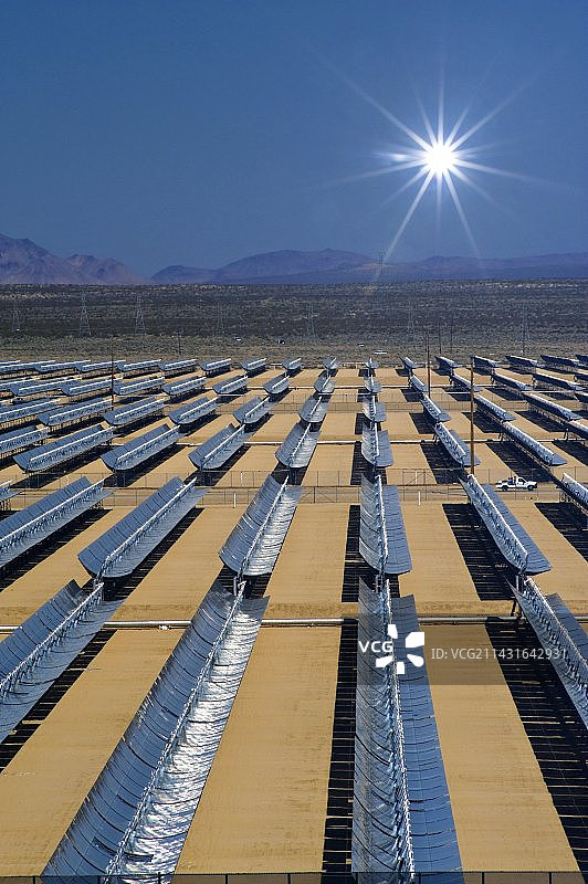 美国加利福尼亚太阳能发电厂图片素材