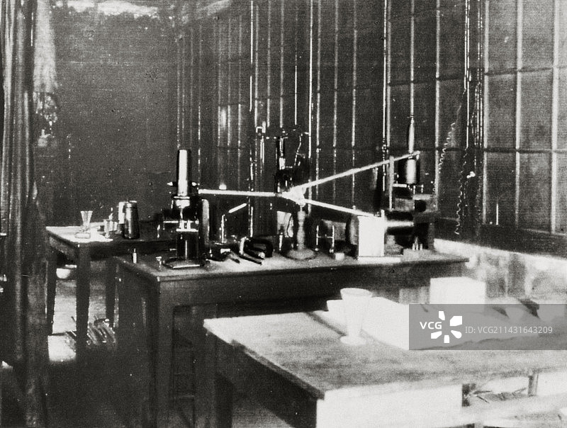1898年皮埃尔和玛丽·居里实验室图片素材