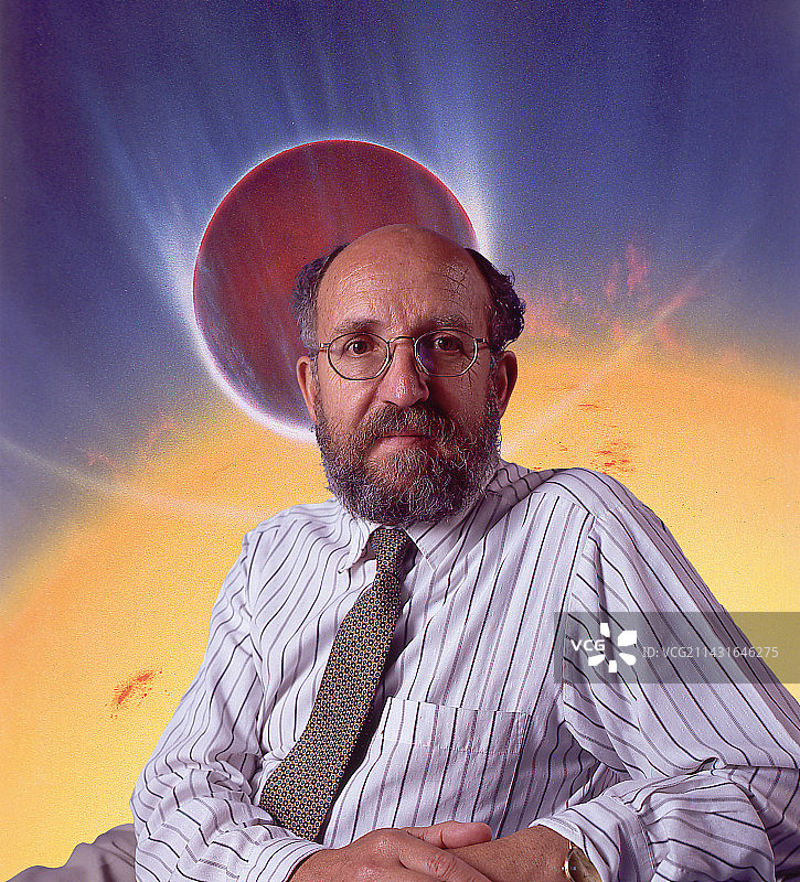 天体物理学家米歇尔·马约尔图片素材