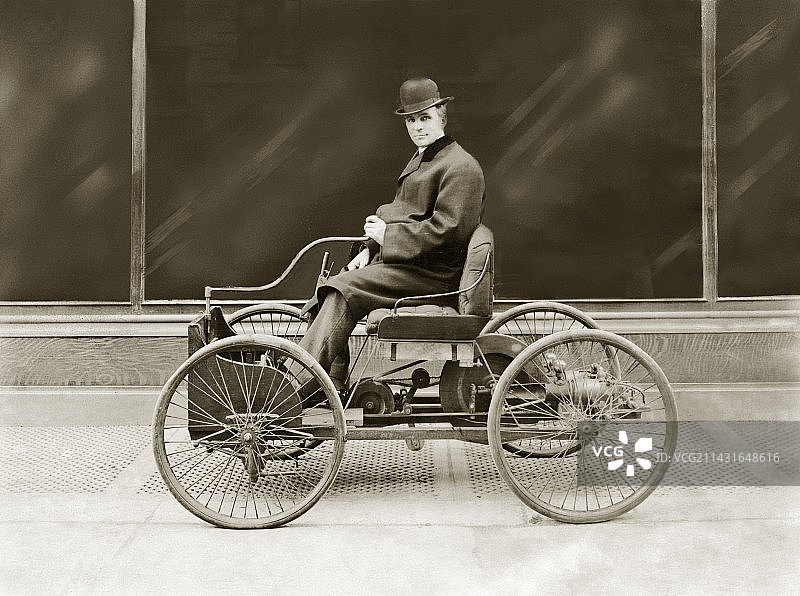 1896年福特的四轮车图片素材