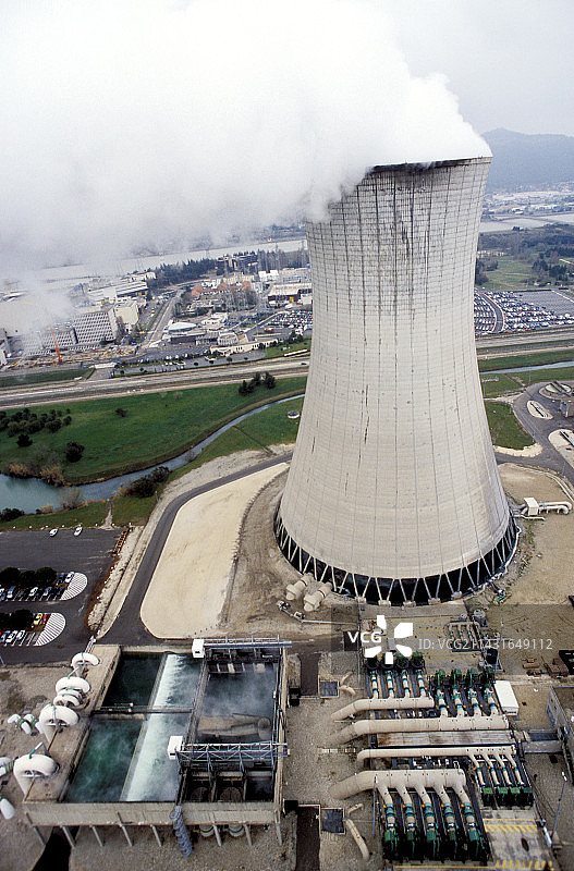 核工业冷却塔图片素材