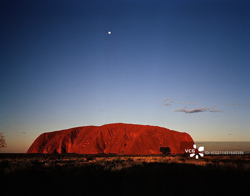 日落时的乌鲁鲁图片素材