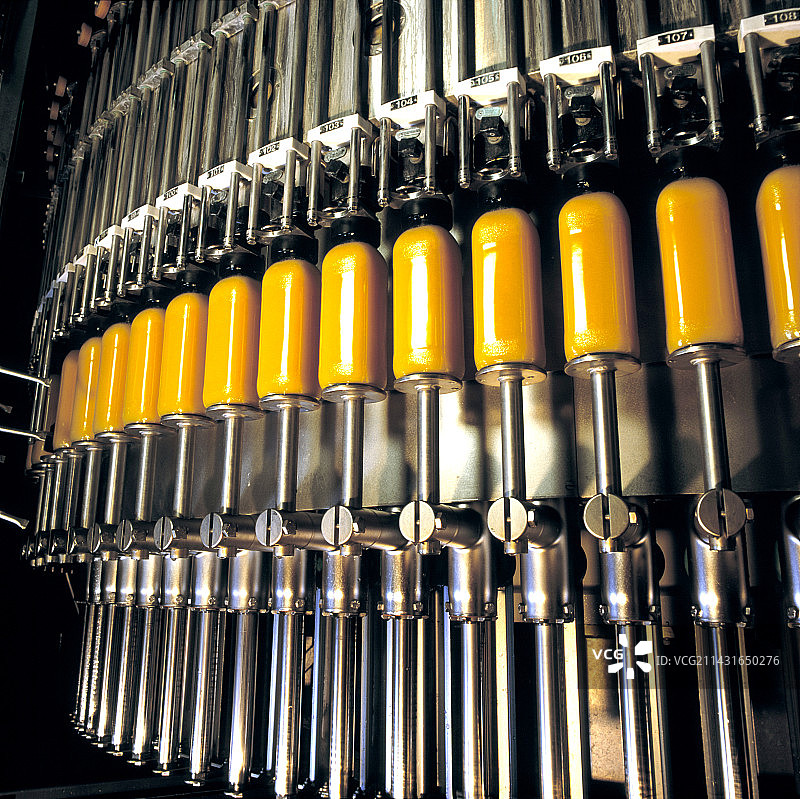 橙汁生产图片素材