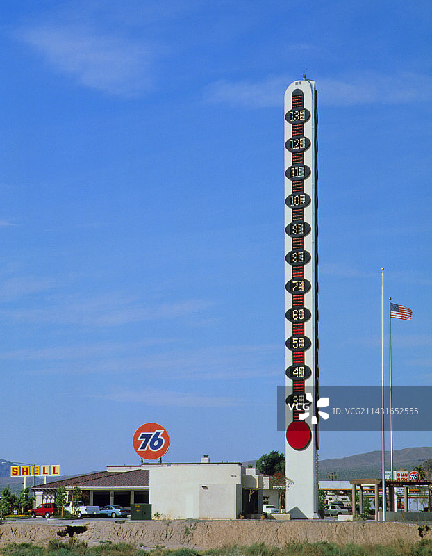 加利福尼亚州贝克世界上最大的温度计图片素材