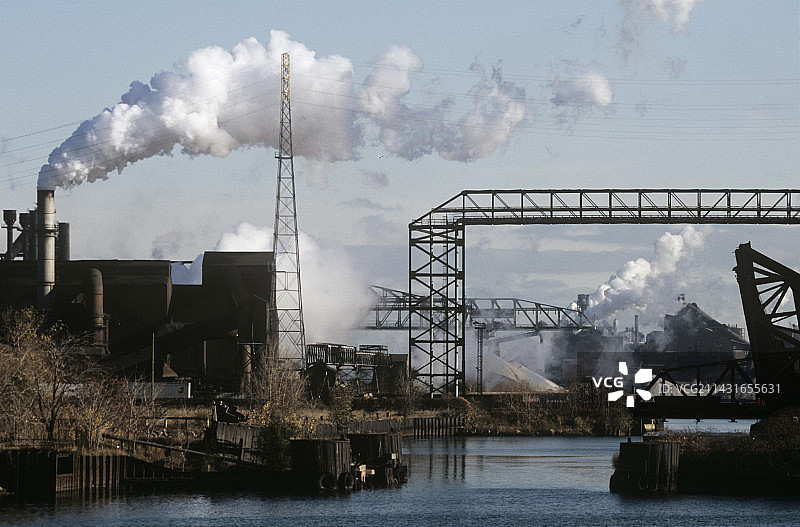 美国印第安纳州被污染的运河图片素材